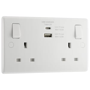 BG Slimline 13A Double 2 Gang White Switched Power Socket with USB A & USB C 4.2A