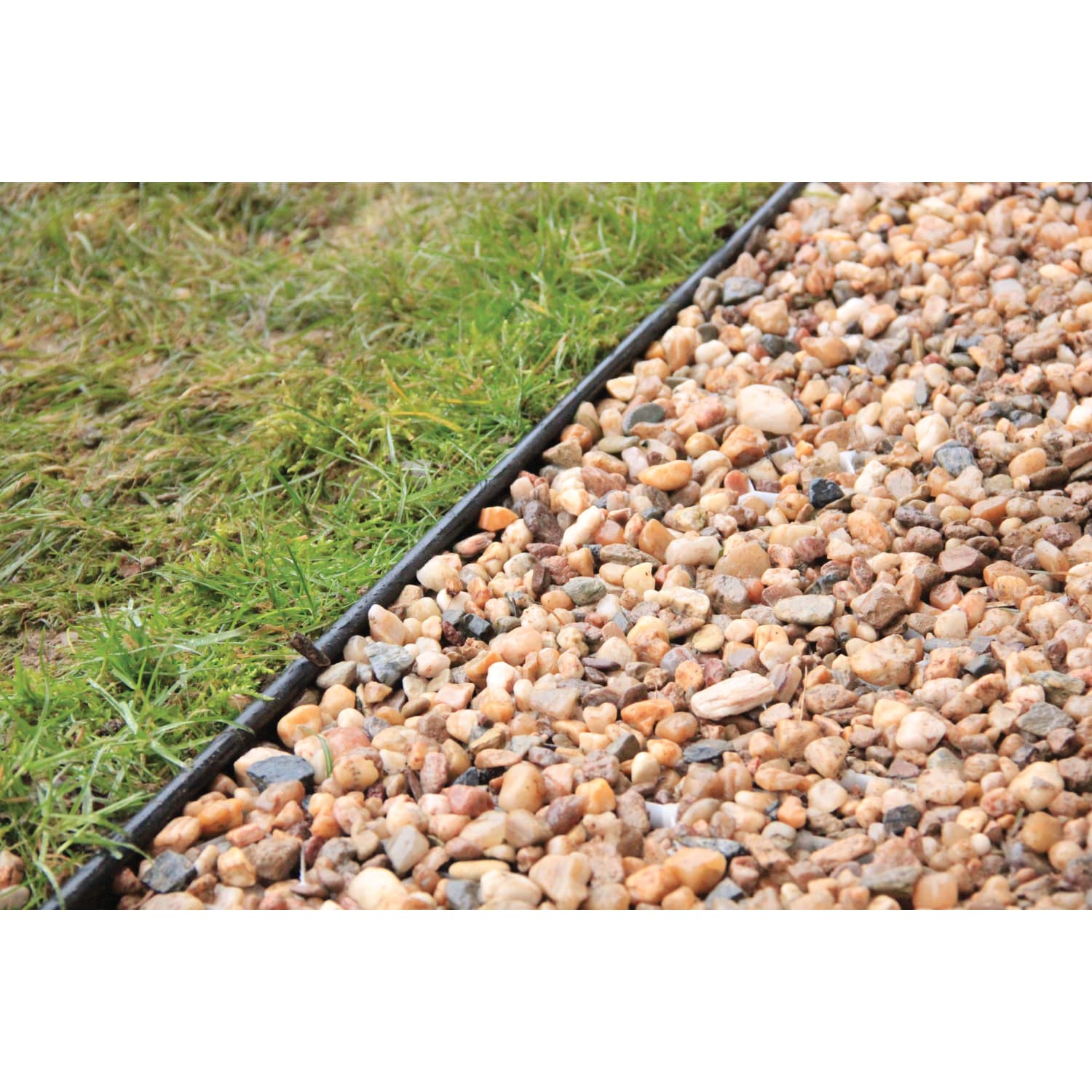 Gravel Paving Edging Black 10m Wickes