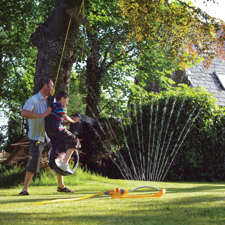 Hozelock Hozelock Rectangular Lawn Garden Sprinkler Plus 2972 Garden Veg Plants Watering 5010646037679 