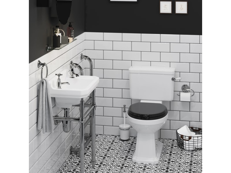 Best Accessories For Small Bathrooms