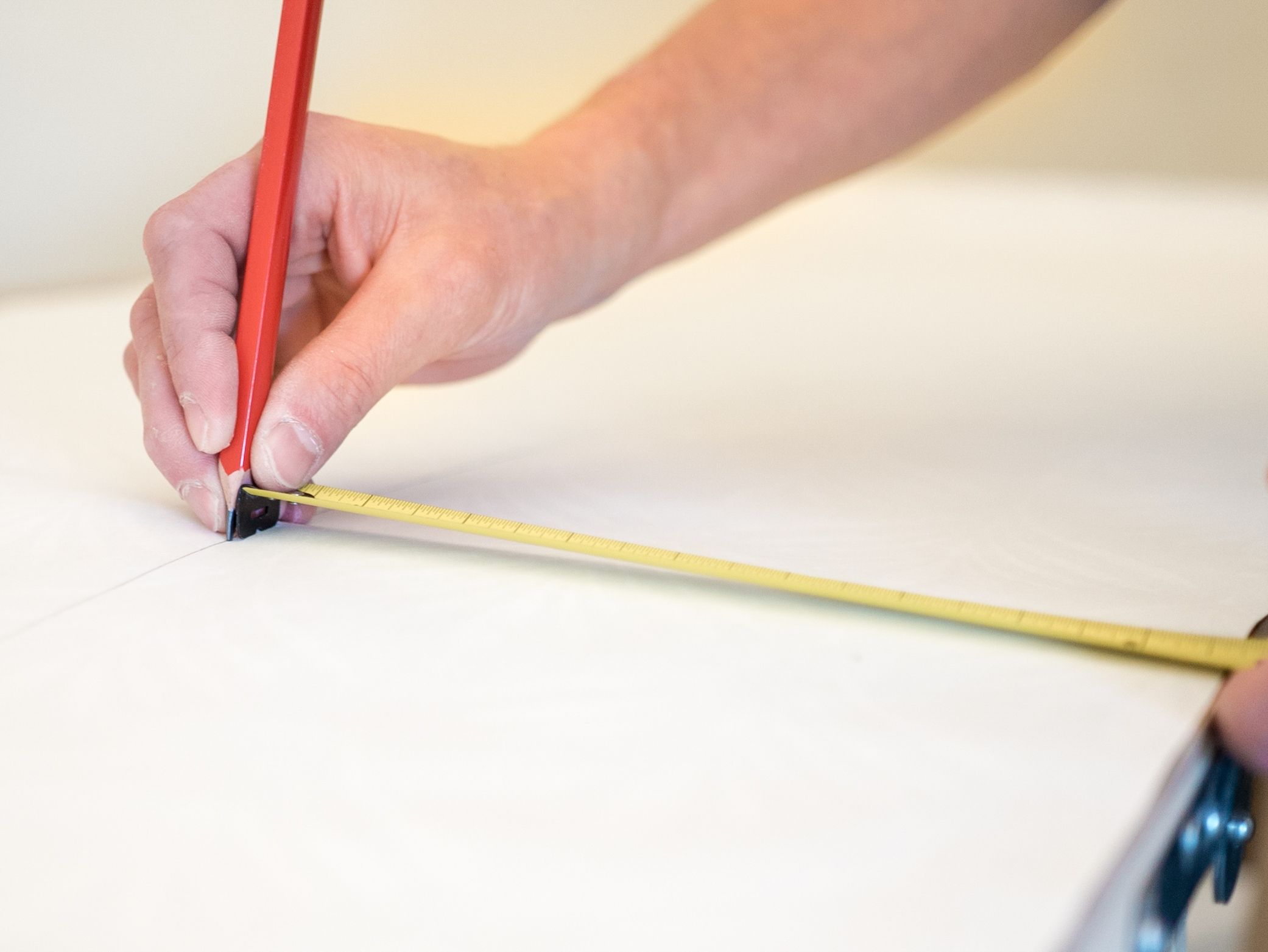 How to Wallpaper a Room Hanging Wallpaper Wickes