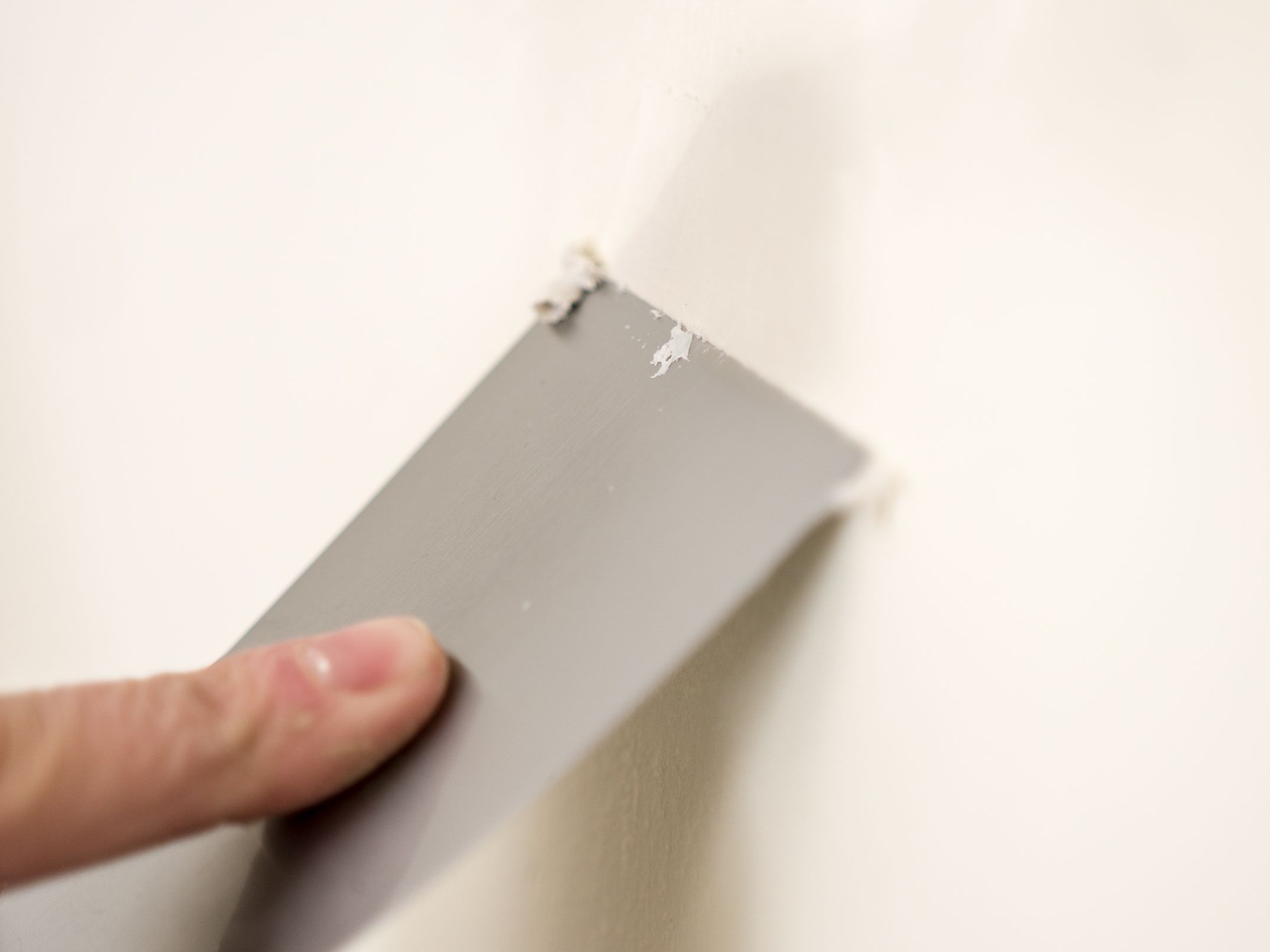 How to Wallpaper a Room Hanging Wallpaper Wickes