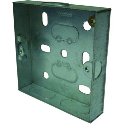 Image of Wickes 1 Gang Flush Steel Knockout Box - 16mm