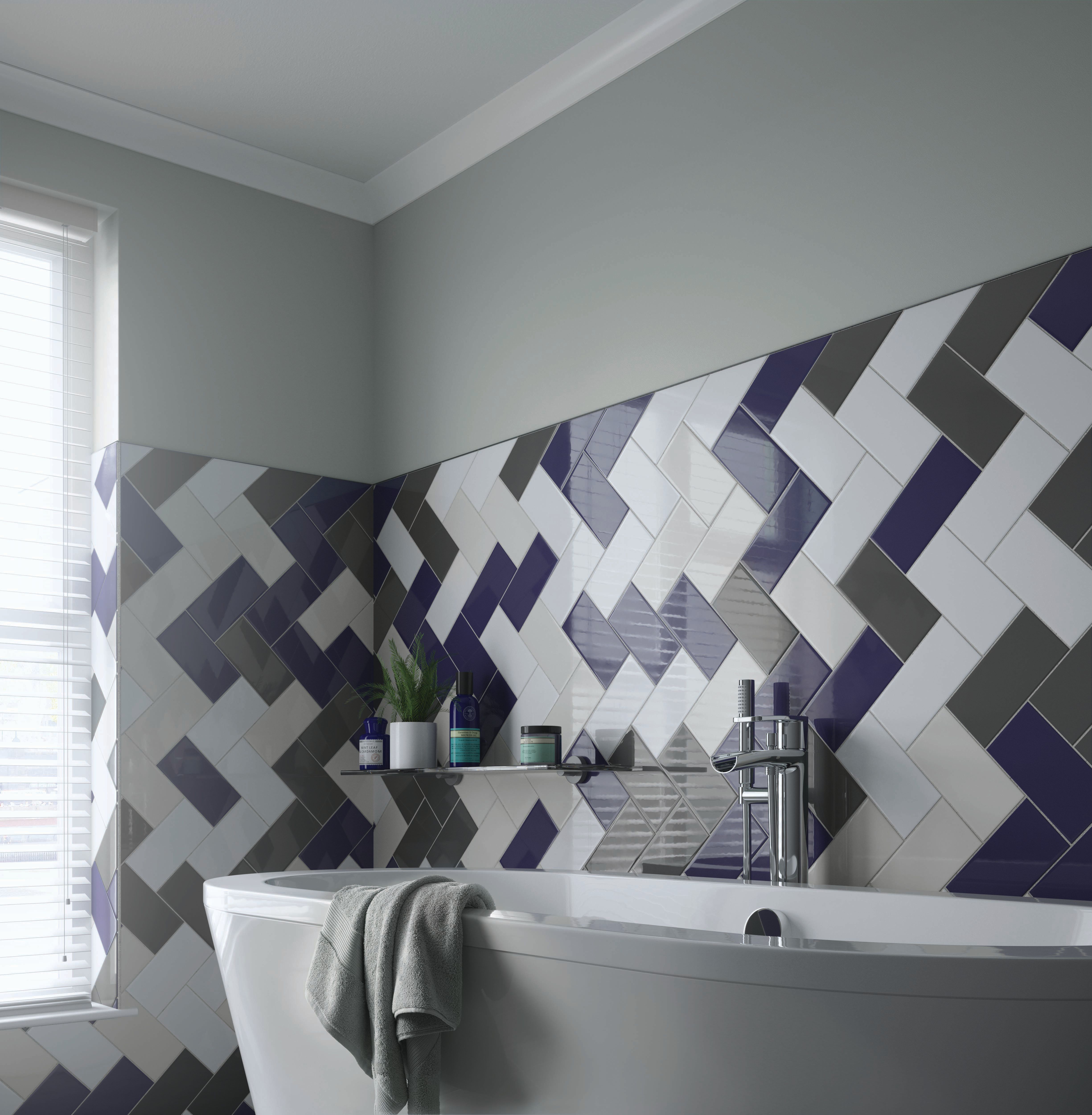 Wickes Cosmopolitan Flat Metro Cream Ceramic Wall Tile - 200 x 100mm