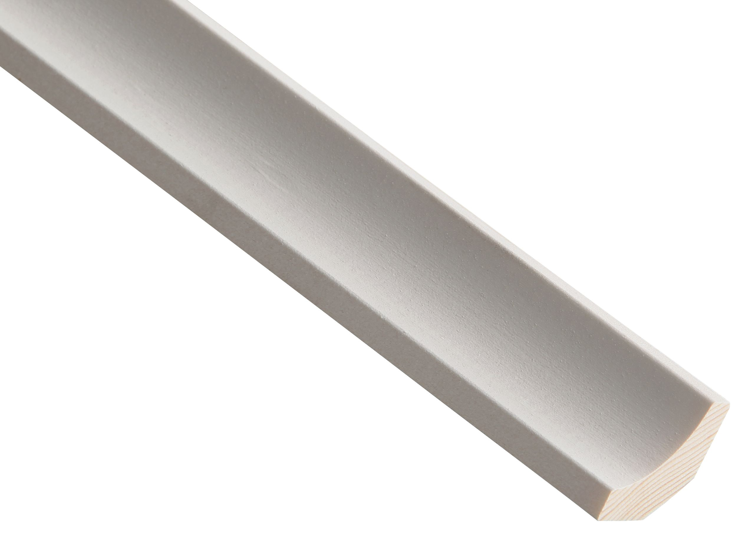 Image of Wickes Primed White Scotia Moulding - 15 x 15 x 2400mm