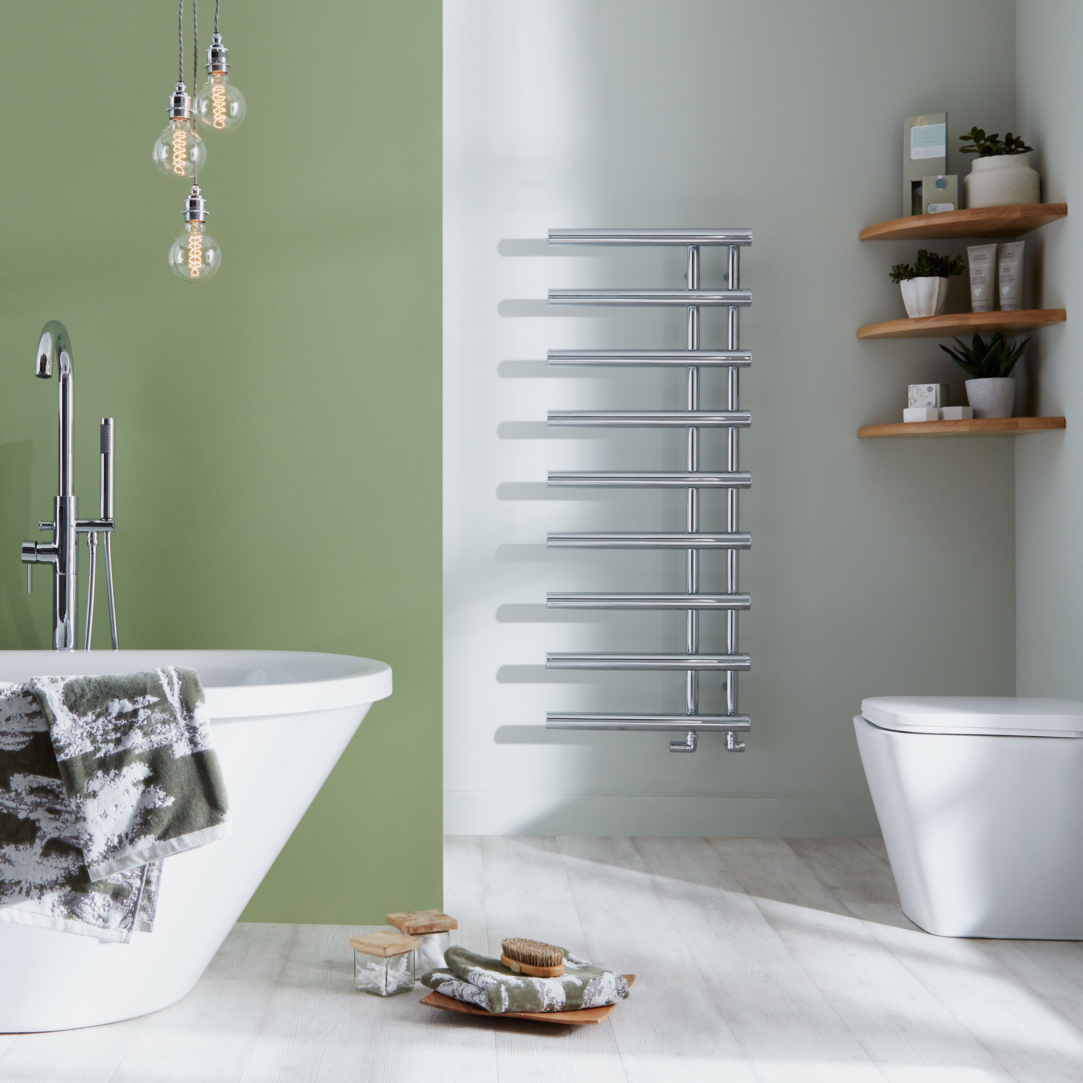 Wickes Mayfair Chrome Towel Radiator - 1245 x 500mm