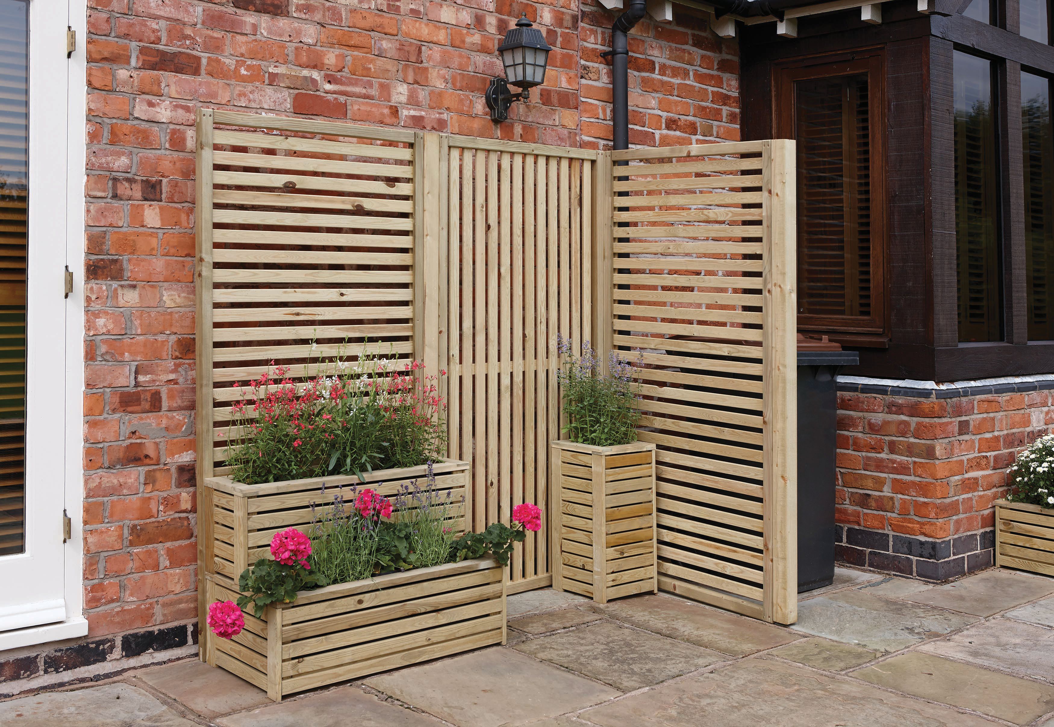 Image of Rowlinson Horizontal Timber Slat Screen - Pack of 2