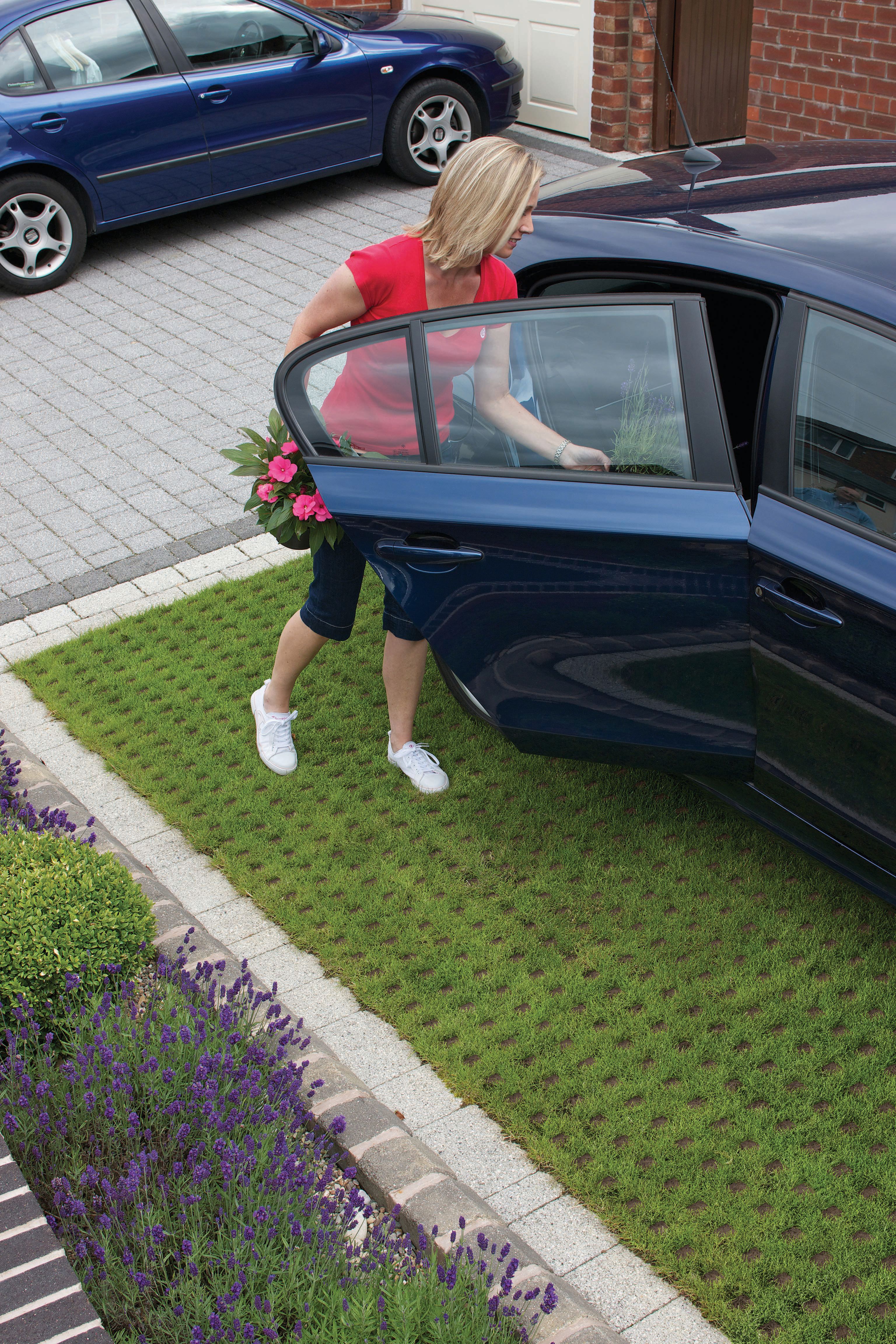 Marshalls Grassguard 130 Textured Driveway Block Paving - Earth Brown 500 x 300 x 100mm Pack of 64