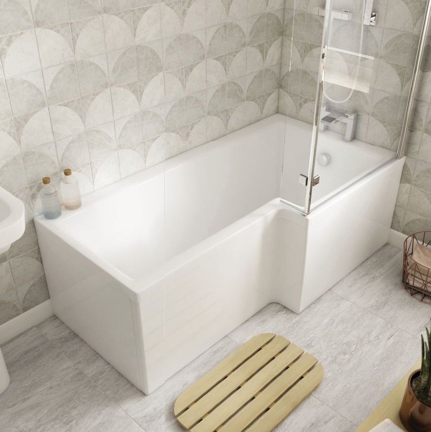 Image of Wickes Veroli L-Shaped Right Hand Shower Bath - 1500 x 850mm