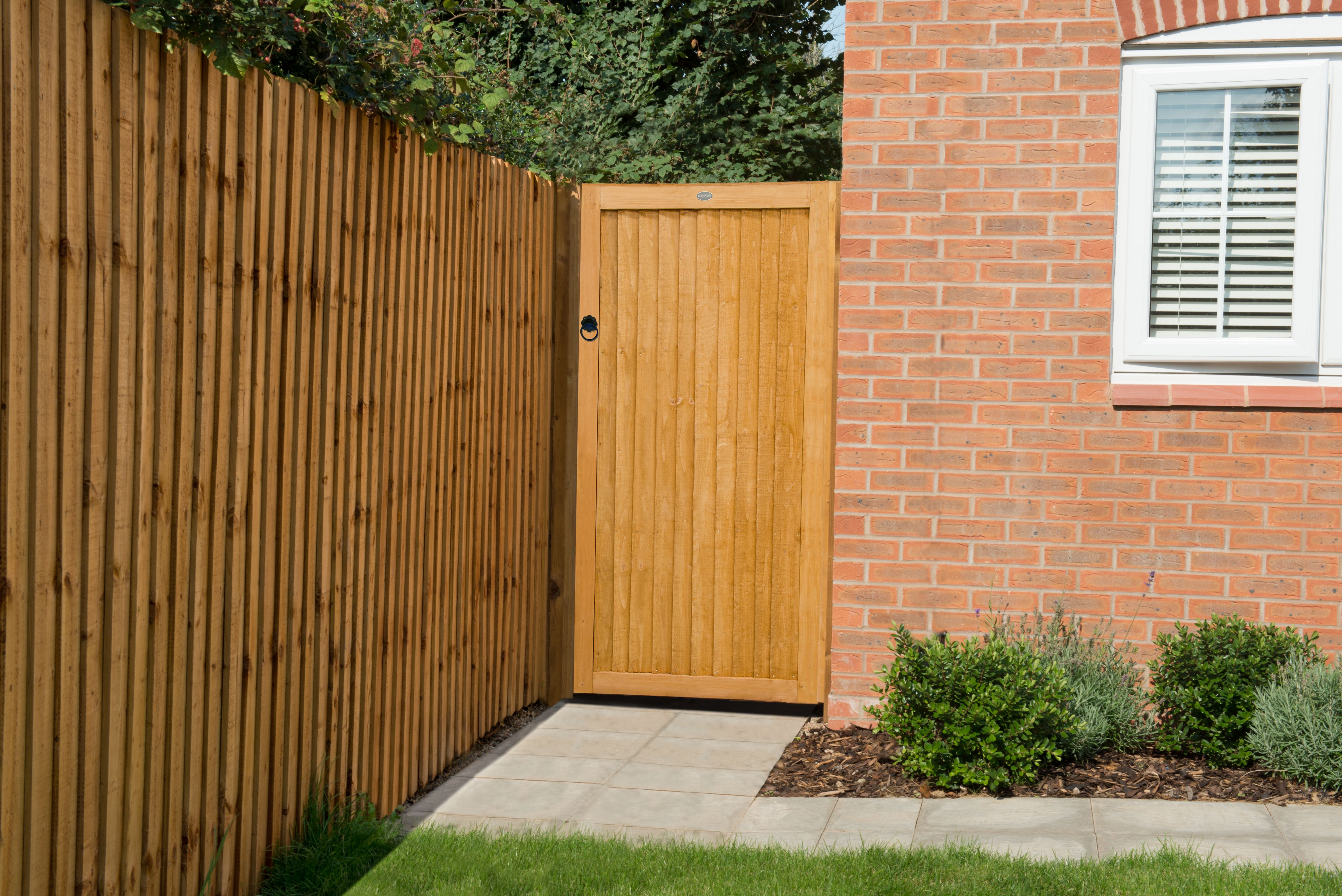 Image of Forest Garden Closeboard Heavy Duty Timber Gate - 914 x 1815 mm