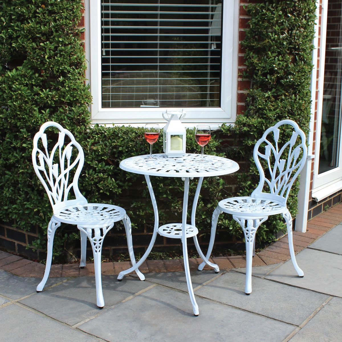 Charles Bentley Cast Aluminium Tulip Garden Bistro Set - White