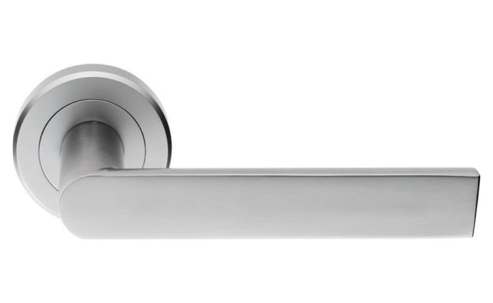 Serozzetta Edge Satin Chrome Round Rose Door Handle - 1 Pair