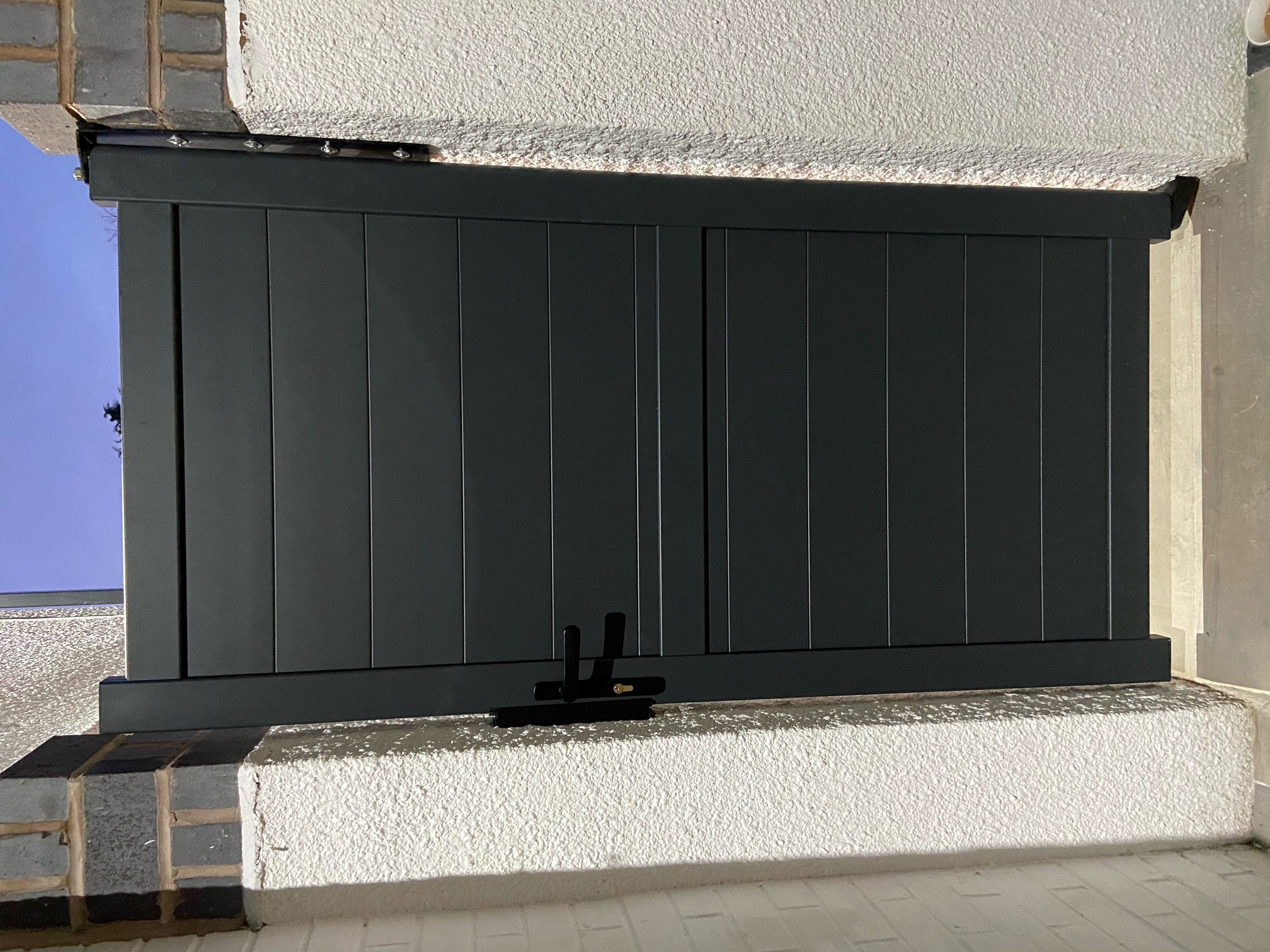 Readymade Black Aluminium Horizontal Pedestrian Gate - 900 x 1600mm