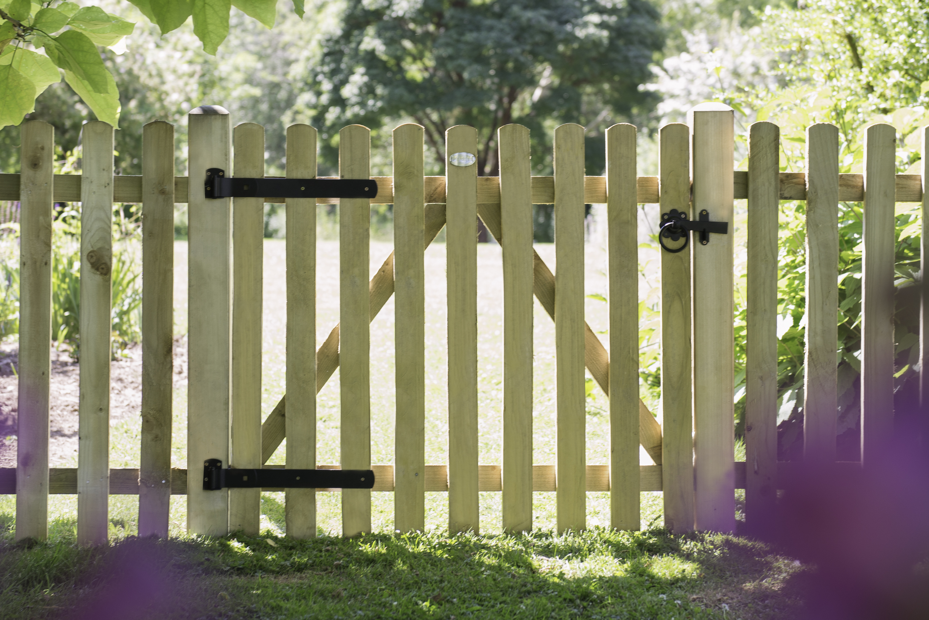 Image of Forest Garden Heavy Duty Pale Gate - 1000 x 900mm