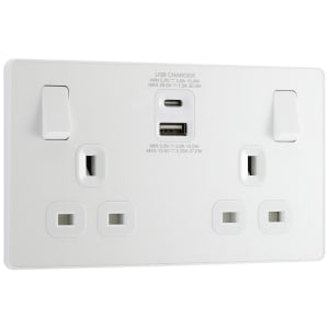 Image of BG Evolve Pearlescent White 13A Double Socket & USB C