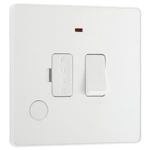 BG Evolve Pearlescent White 13A Switched Fused Connection Unit with Power LED Indicator & Flex Outlet