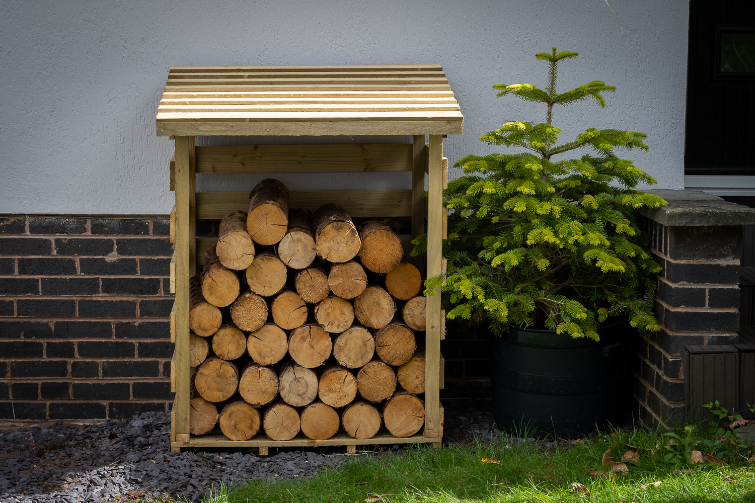 Forest Garden 3ft 2in x 2ft 8in Compact Pent Log Store