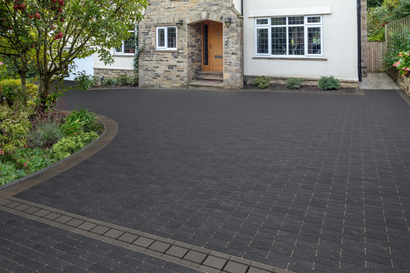 Marshalls Savanna Linear Charcoal Driveway Block Paving - 200 x 50 x 60mm - Pack of 800