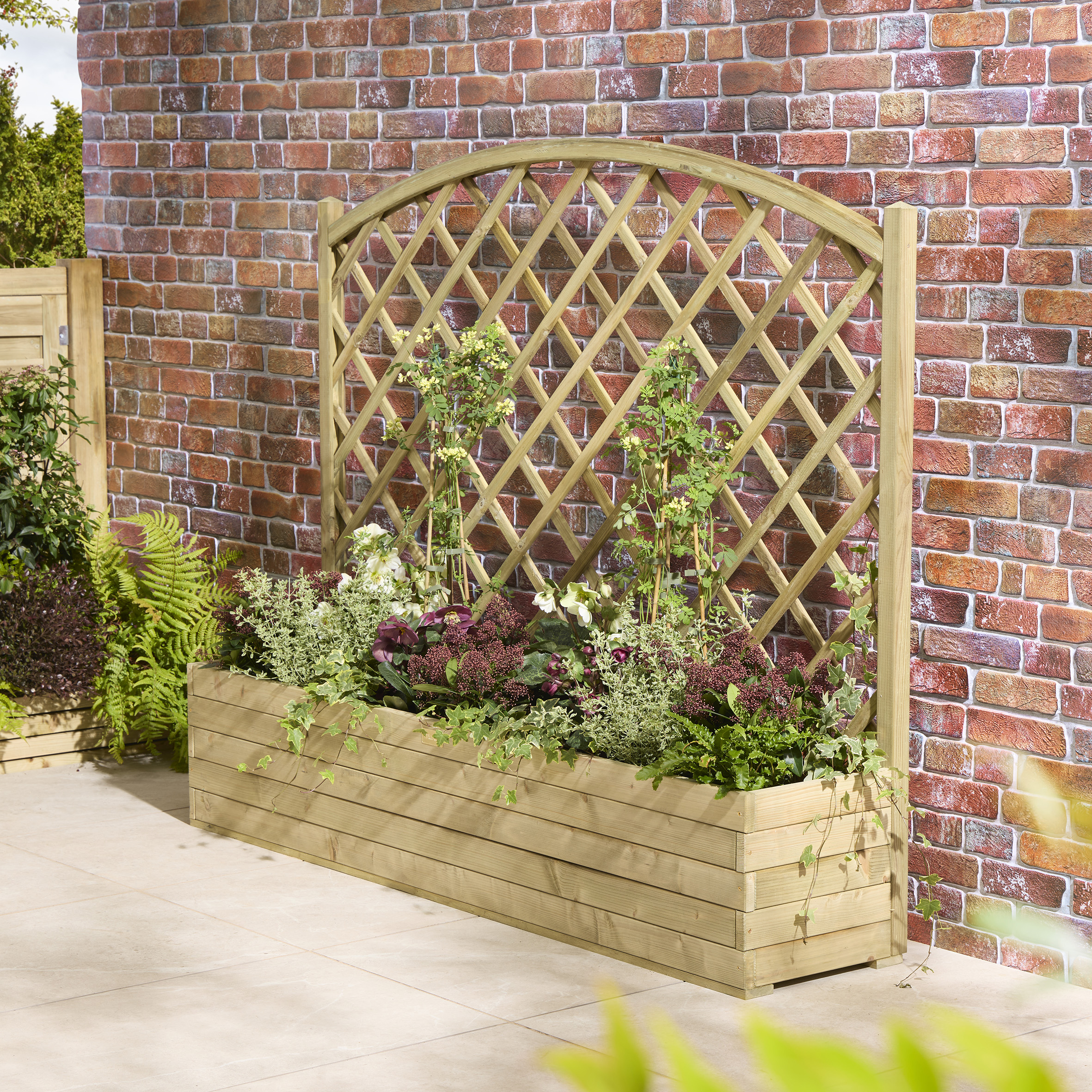Rowlinson Trough Planter with Lattice - 1.8m