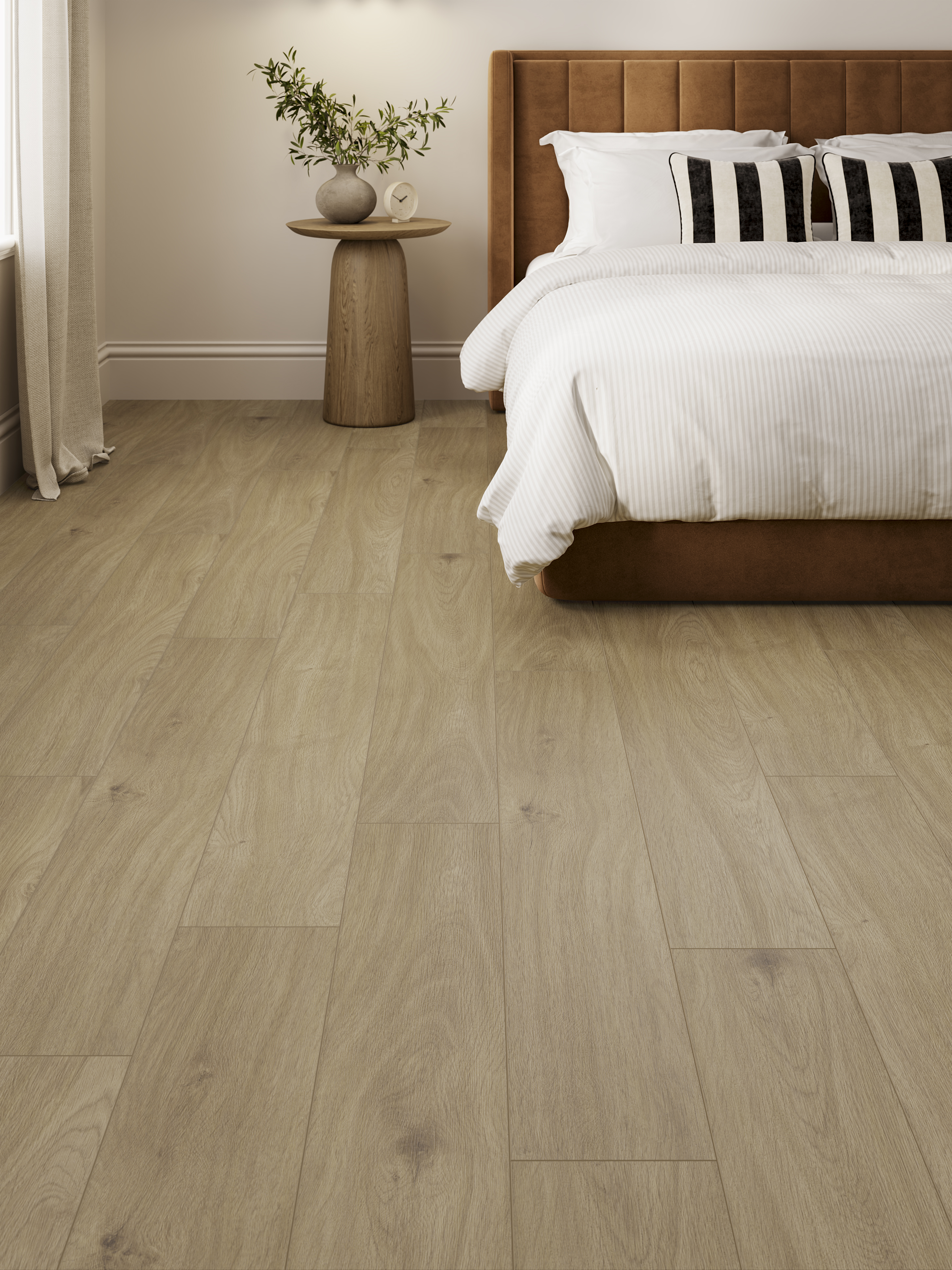 Buckingham Light Oak 10mm Moisture Resistant Laminate Flooring - 1.76m2