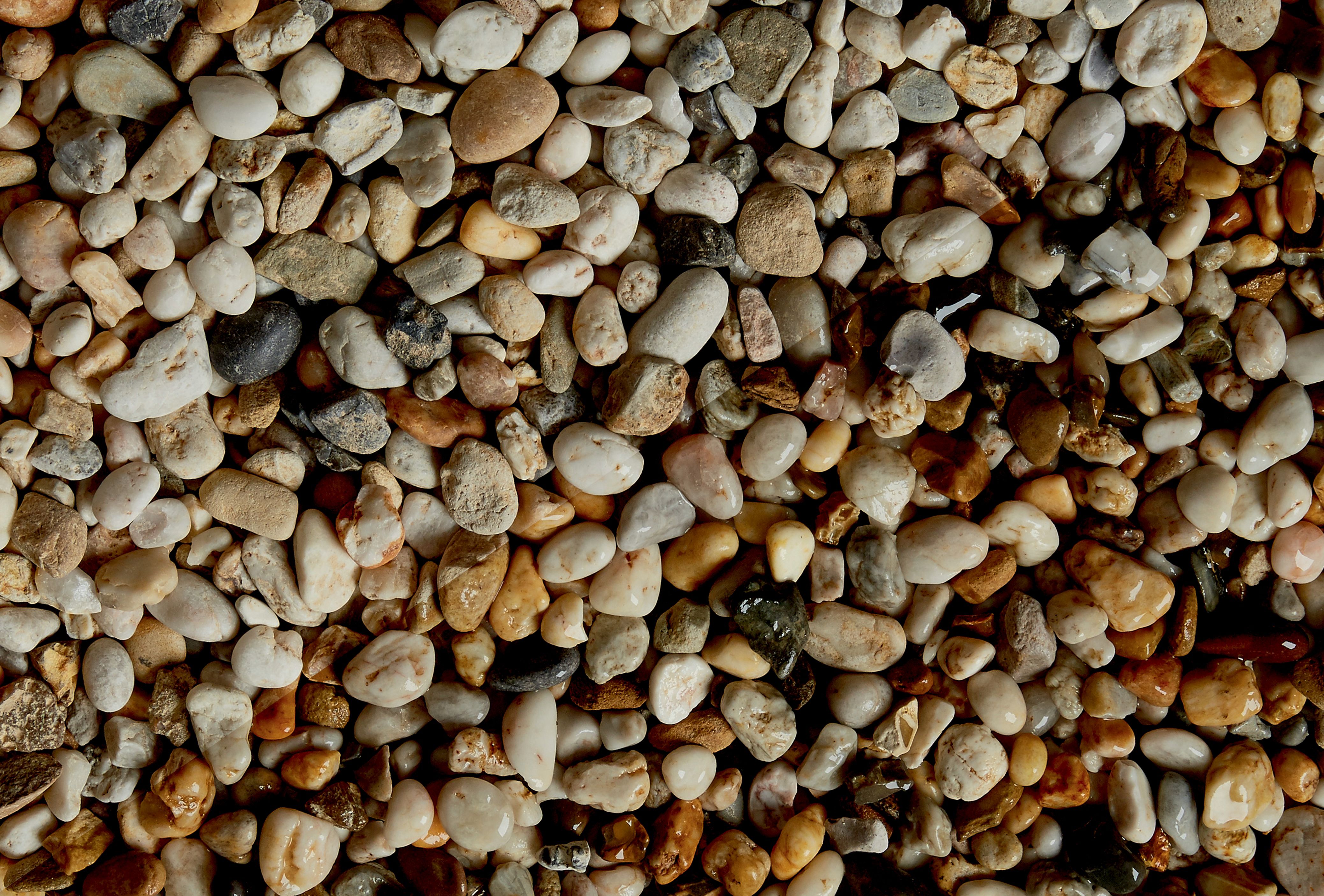 Decorative Stones & Gravel | Garden, Driveway Cement & Aggregates | Wickes