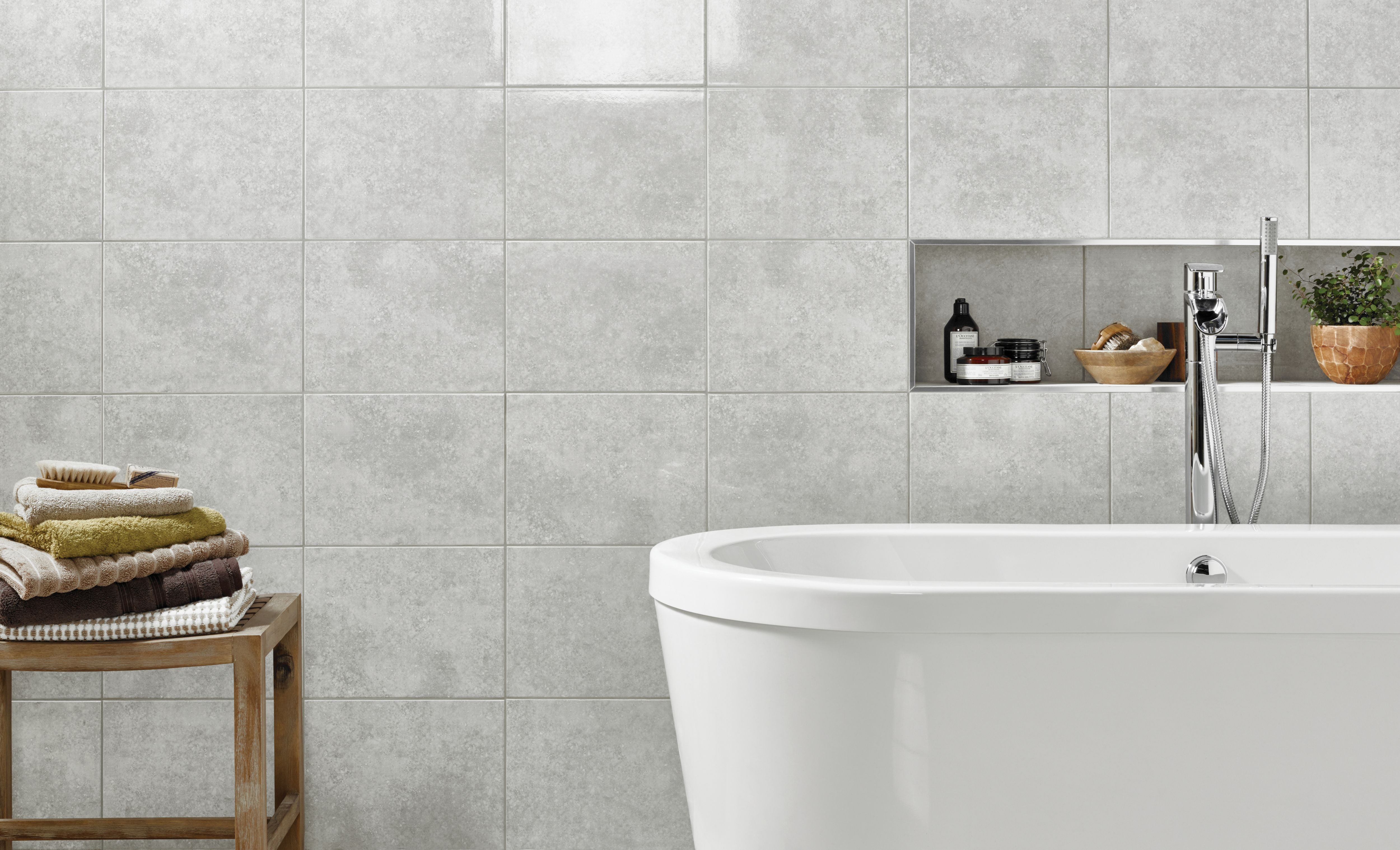 Wickes Tivoli Grey Ceramic Wall Tile - 330 x 250mm