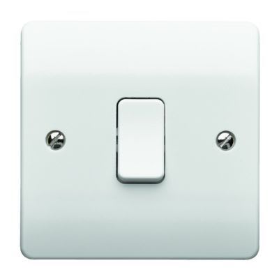 MK 10 Amp Intermediate Light Switch Wickes.co.uk