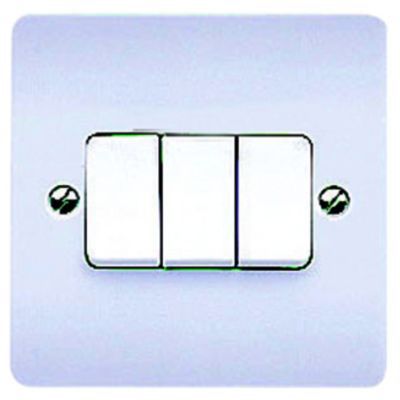 MK 10A 3 Gang 2 Way Light Switch - White