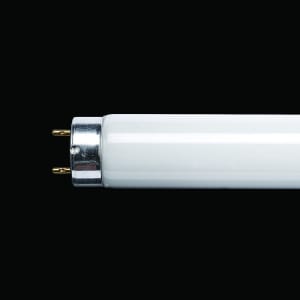 Sylvania 6ft T8 Deluxe White Fluorescent Tube Light Bulb - 70W G13