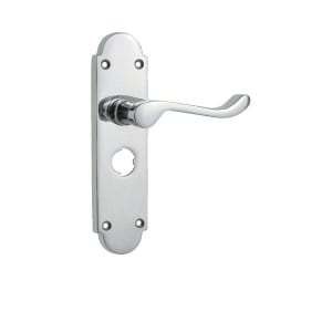 Wickes Vancouver Victorian Shaped Privacy Door Handle - Chrome 1 Pair
