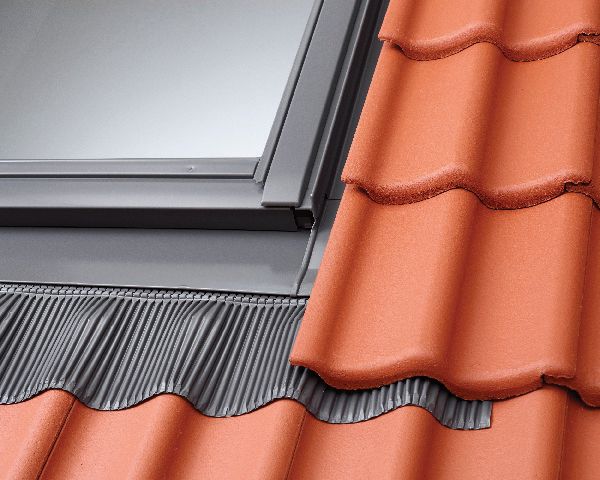 Image of VELUX EDJ CK04 2000 Recessed Tile Roof Window Flashing - 980 x 550mm
